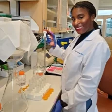 Dr.ChristineDaniels-100h